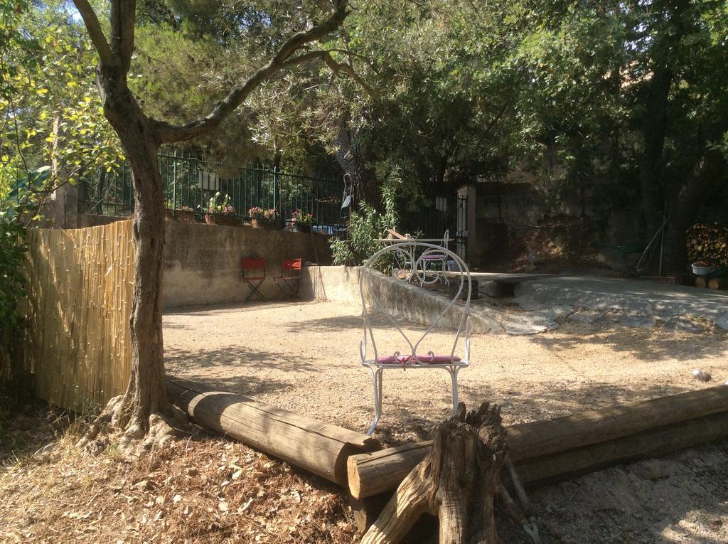 Lou Ribas Apartment Puyloubier Екстериор снимка